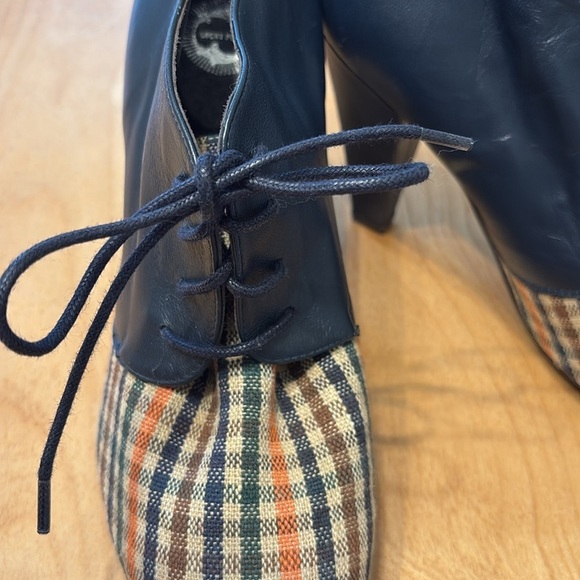 Anthropologie Lucky Penny Blue Plaid Lace-Up Women's Oxford Shoes. Size 9 - Picture 3 of 8